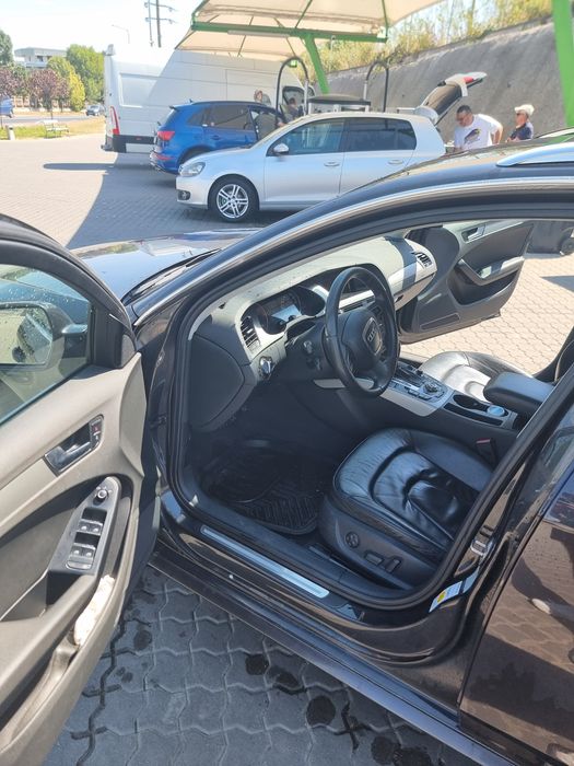 Audi a4 b8 2.0 tdi full an 2009