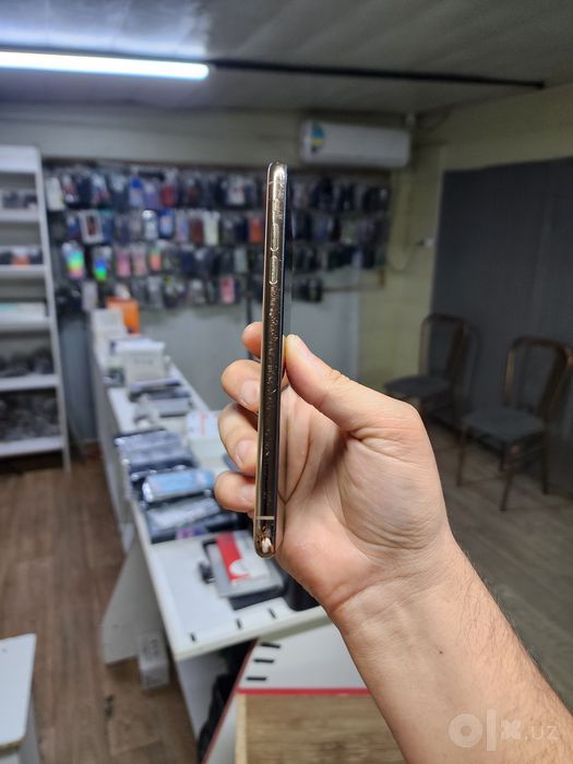 Iphone 11 pro max sotiladi
