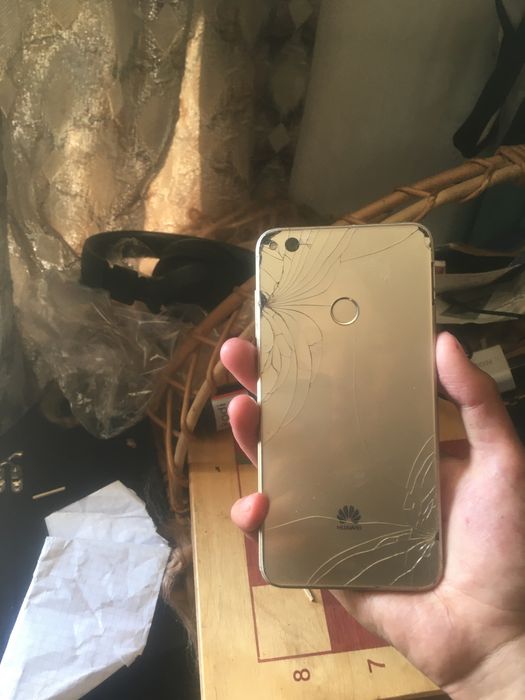 Huawei p8 lite продам срочно