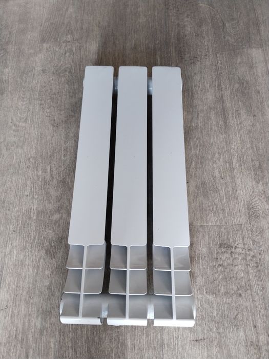 Продаю батареи хорошие 3секции