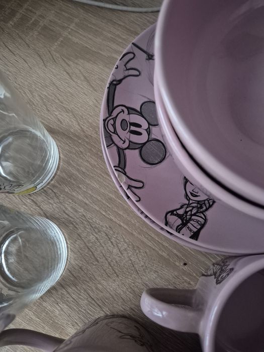 Lot vesela fetite ceramica Minnie.
