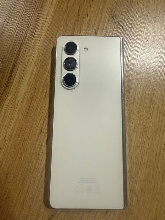 Samsung Z fold 5