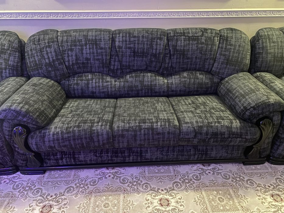 продам диван и два кресла