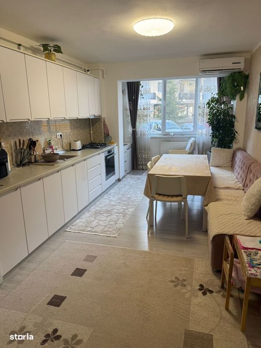 Apartament cu 3 camere ,parter inalt,parcare inclusa
