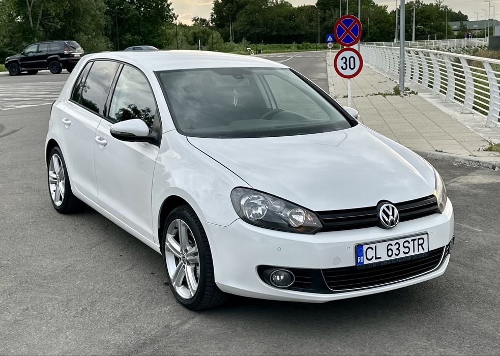 VOLKSWAGEN Golf 2010
