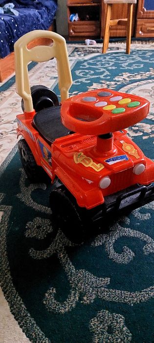 Толокар детский состояние новое