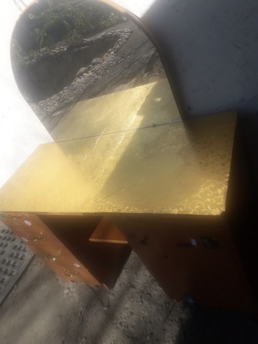 Продается тумбочка