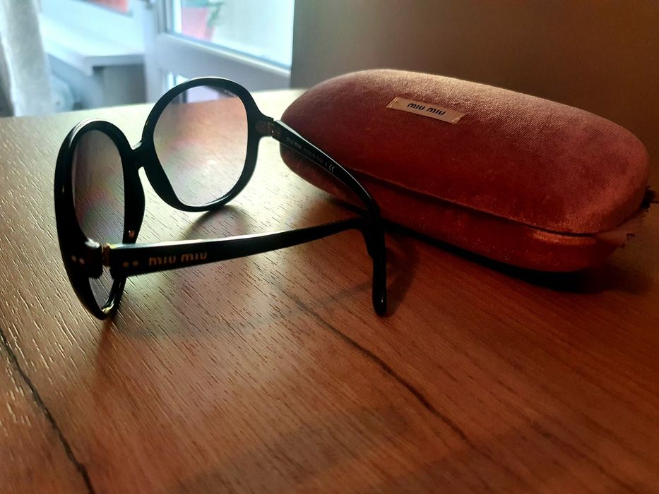 Vand ochelari de soare prada dama