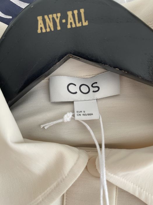 Продам женский костюм COS