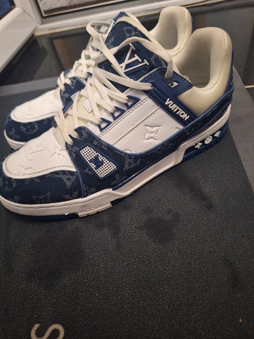 Louis Vuitton albastri