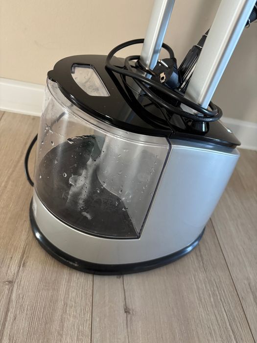 Профессиональный отпариватель для одежды