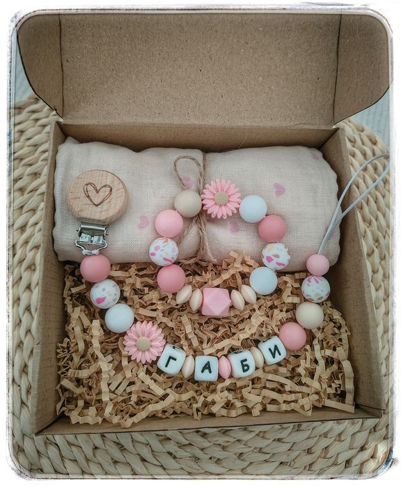 Клипс с име за бебе/ подаръчна кутия