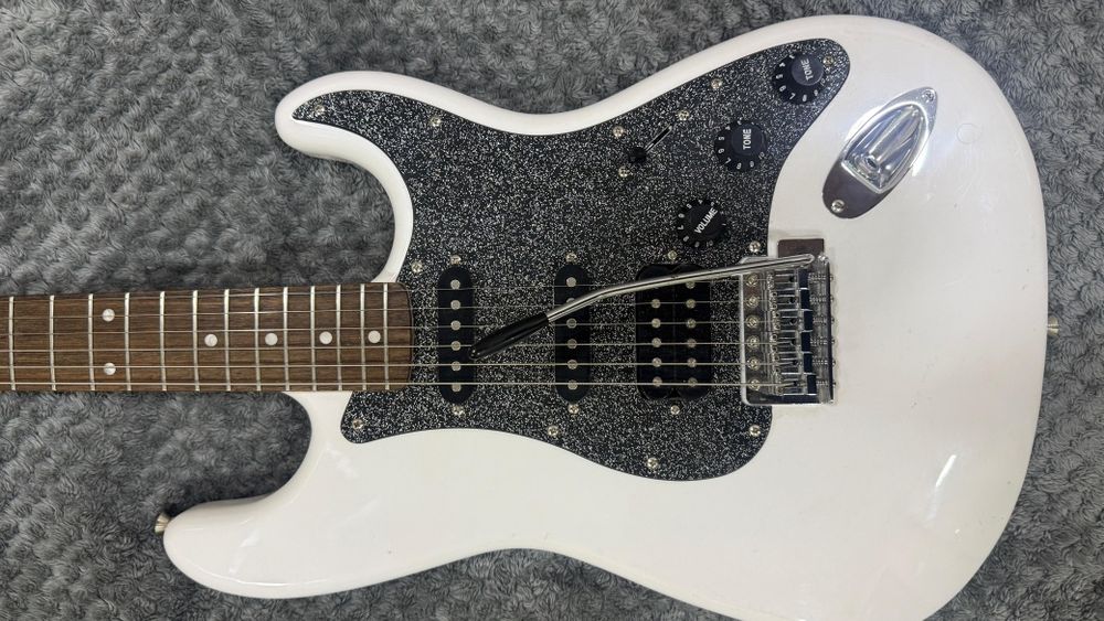 Электрогитара Fender Squier Affinity Stratocaster