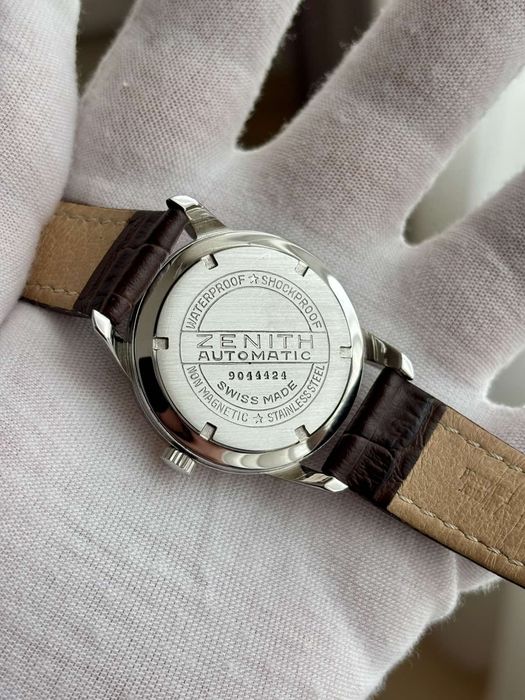 Винтидж  часовник  Zenith Capitan