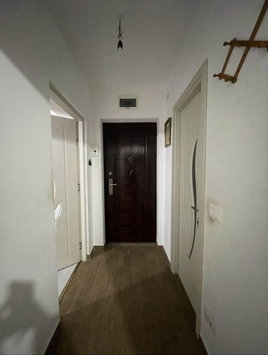 garsoniera roman de inchiriat