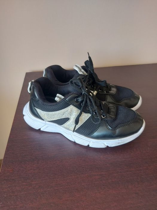 Детски обувки LC WAIKIKI