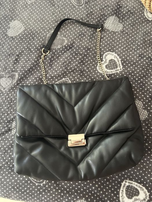 Много чанти, Love moschino, Zara, Mohito и др.