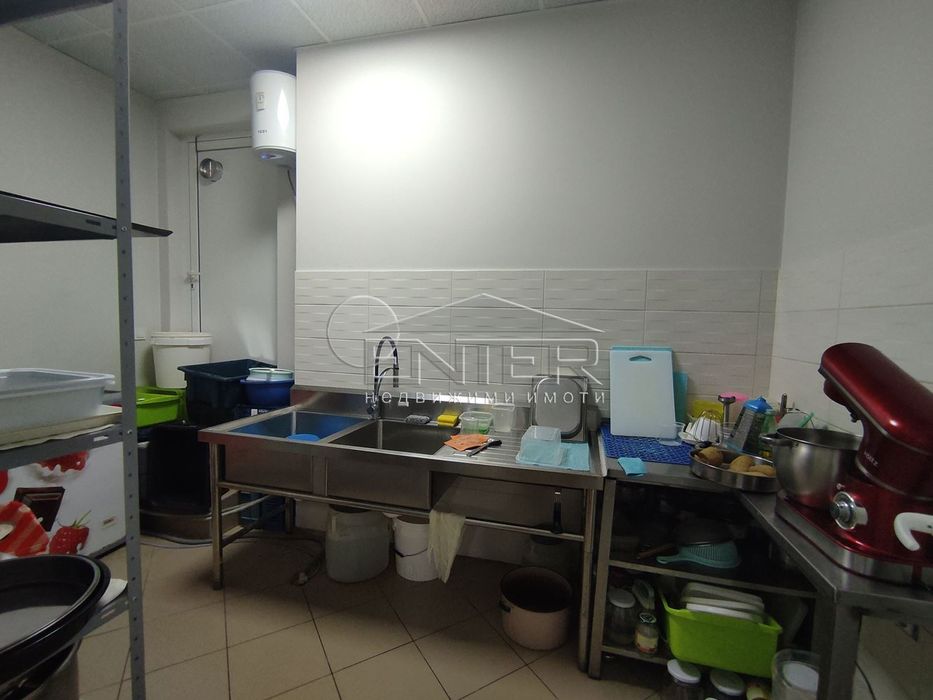 Продава се Магазин в Варна, Младост 1 - 140 кв.м за 2500 €/кв.м - Снимка #8