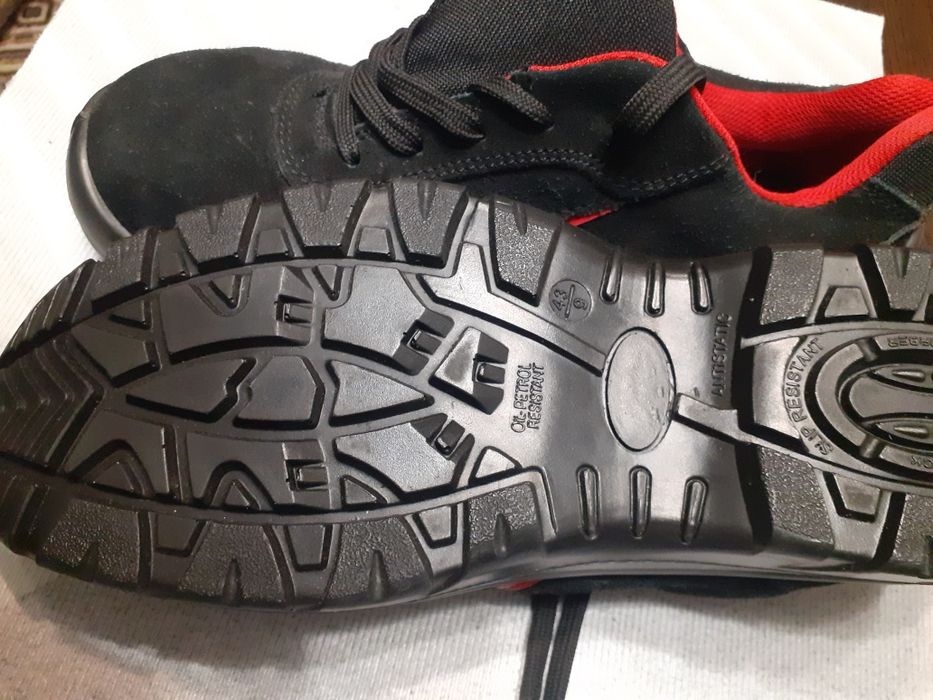 Обувь, профессиональная, "для монтажников"