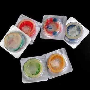 Set Prevezervative Baieti Latex cu Nervuri sau Striatii - 6 bucati