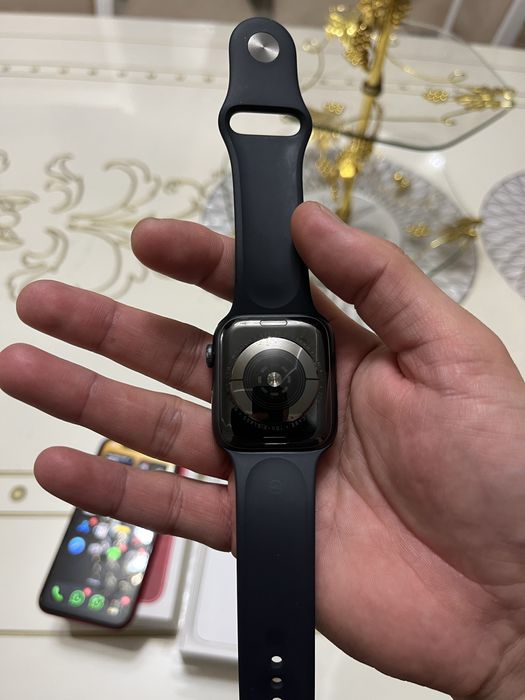 Срочно продам iphone 11 + apple watch 5 44 мм