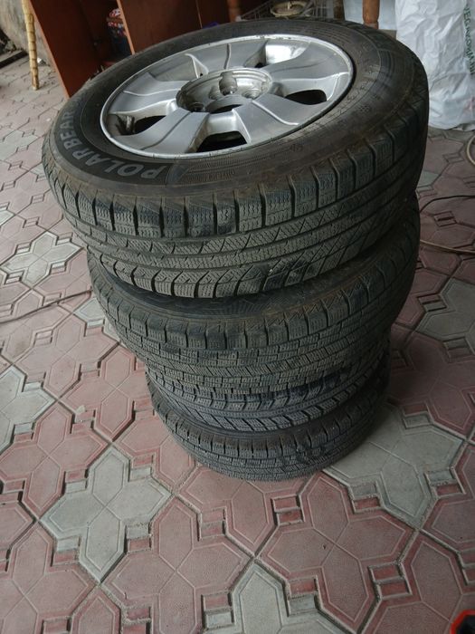 Продам зима резина с дисками R14