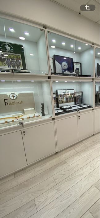 Display ceasuri de mana