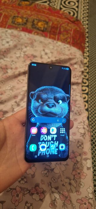 Обмен  телефона S21 8/256 gb