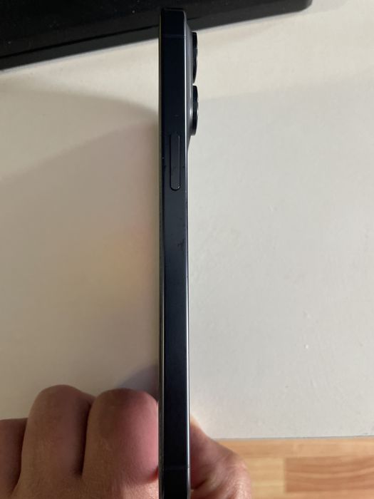 Продам iPhone 15 Pro Max