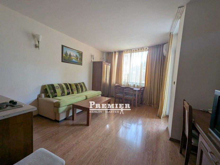 Продава се Двустаен апартамент в к.к. Слънчев бряг - 63 кв.м за 1080 €/кв.м - Снимка #1