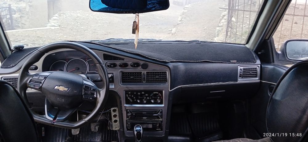 Nexia 2 2010y super konditsioner molochni svet