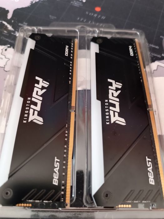 ОЗУ ддр 4 8х2/16гб