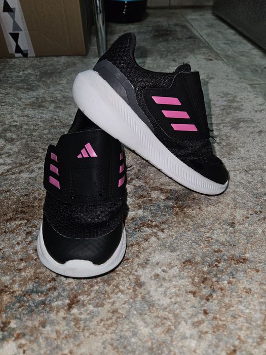Incaltaminte skechers si Adidas mărimea 22 - 23-25