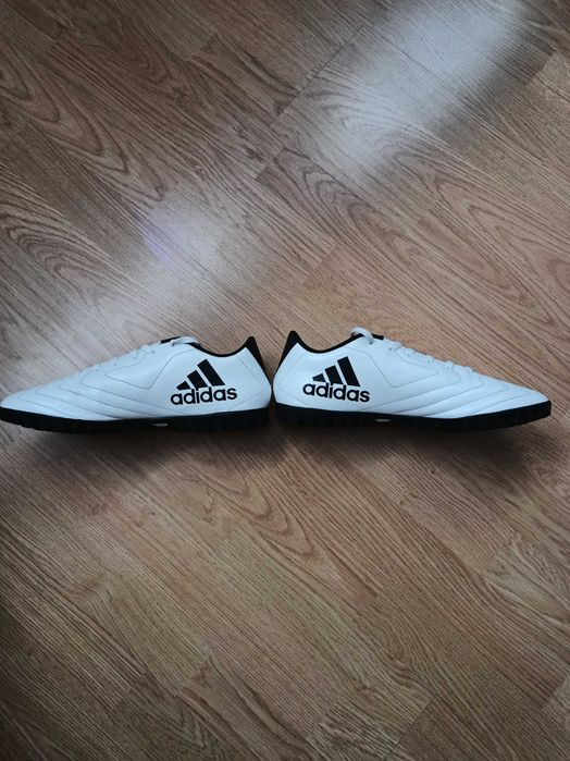 Обувки за футбол - Adidas