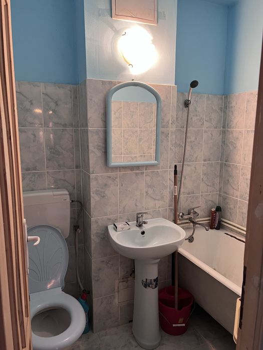 Apartament 3 camere-  Bailesti