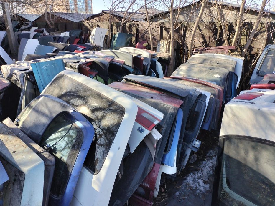 Продам крышки багажника