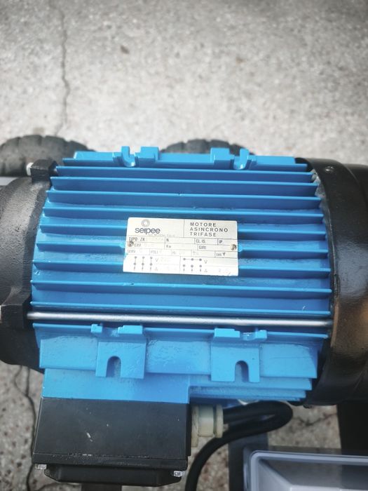 Grup de pompare cu presiune Interpump