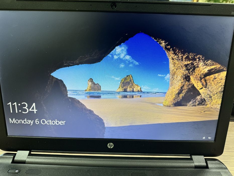 Лаптоп HP 350 G1 – i5, 16GB RAM, SSD, Windows 10