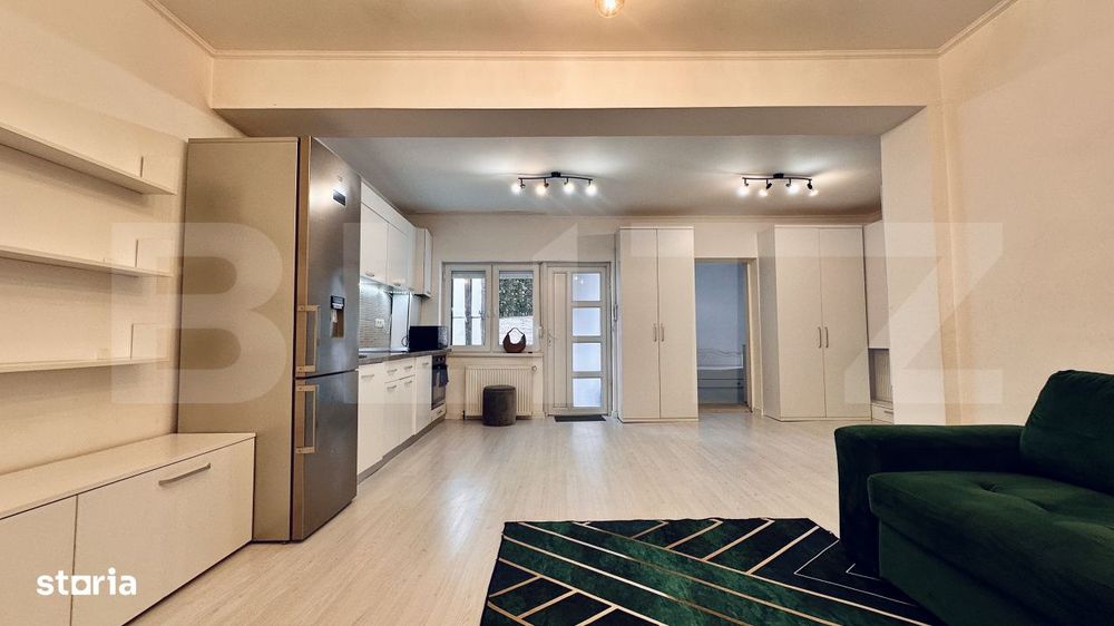 Apartament de vanzare, 3 camere, terasa 12 mp, mobilat si utilat - cen