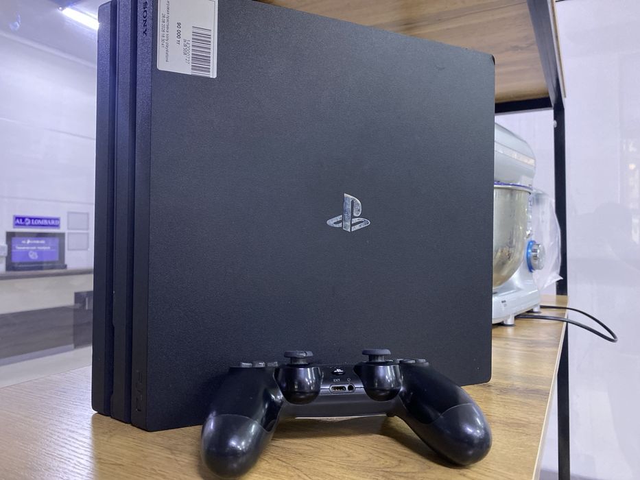 Игровая приставка Sony PlayStation 4