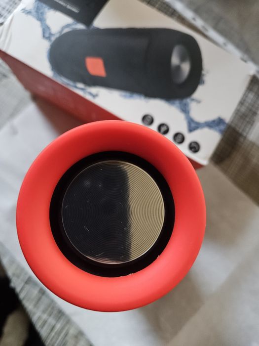 Boxa audio cuvradio si bluetooth