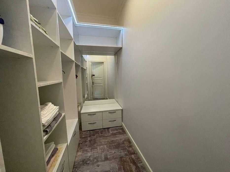 Продава се Двустаен апартамент в София, Дианабад - 75 кв.м за 1814 €/кв.м - Снимка #4