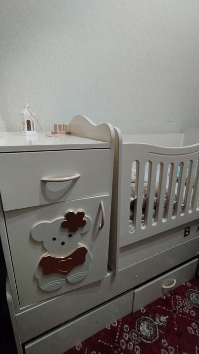 Детская кроватка