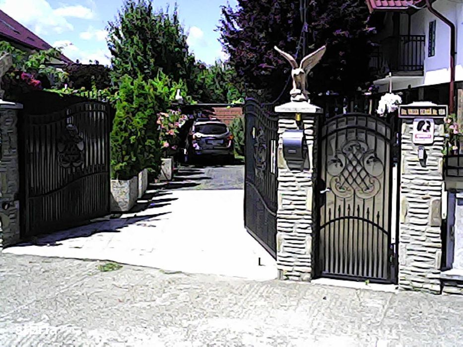 "Casă cu piscină de vânzare" URGENT