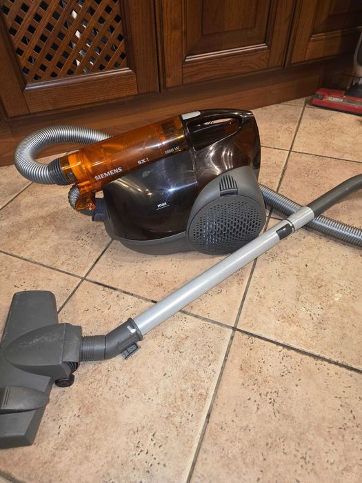 Прахосмукачка SIEMENS SX1 1800w