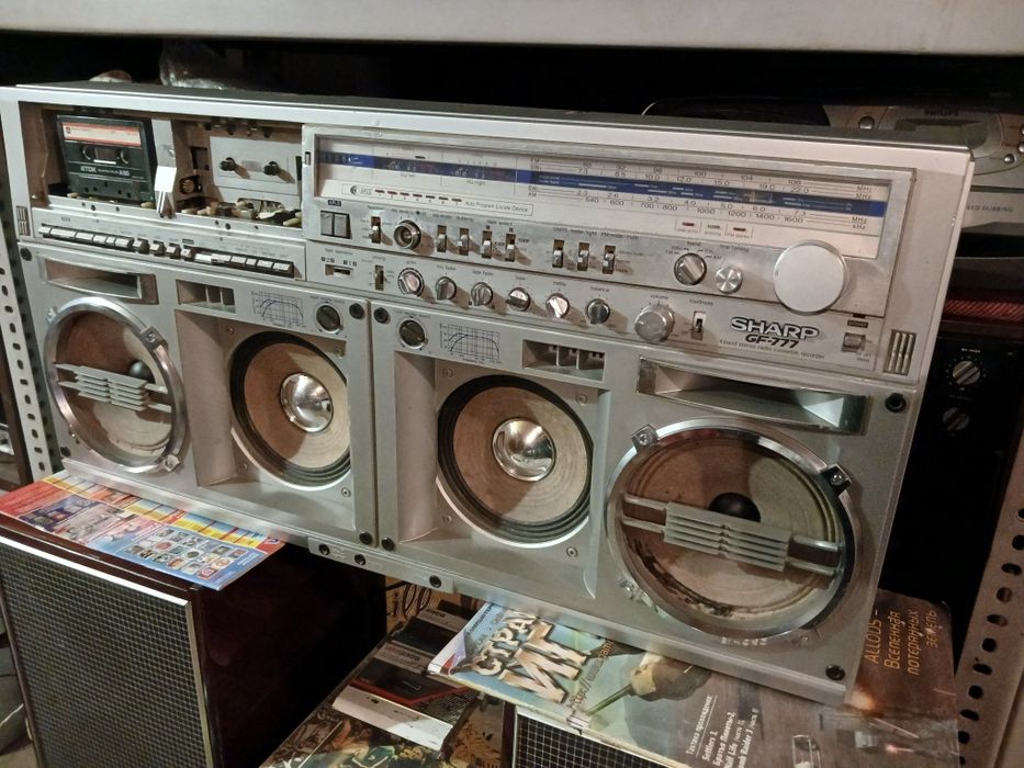 Магнитофон Sharp 777
