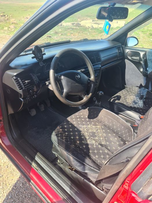 Продаю опель вектру