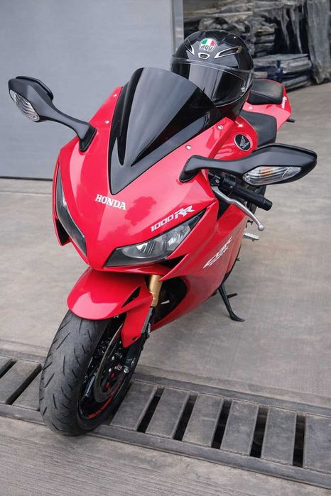Мотоцикл Honda CBR1000RR Fireblade