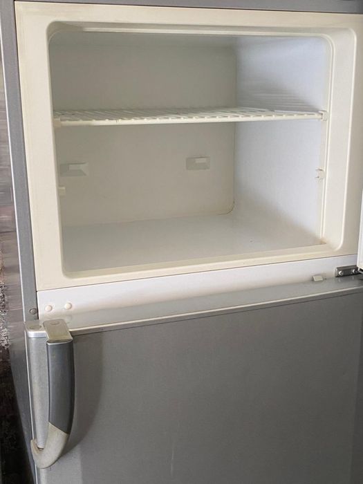 Холодильник BEKO на запчасти или под ремонт