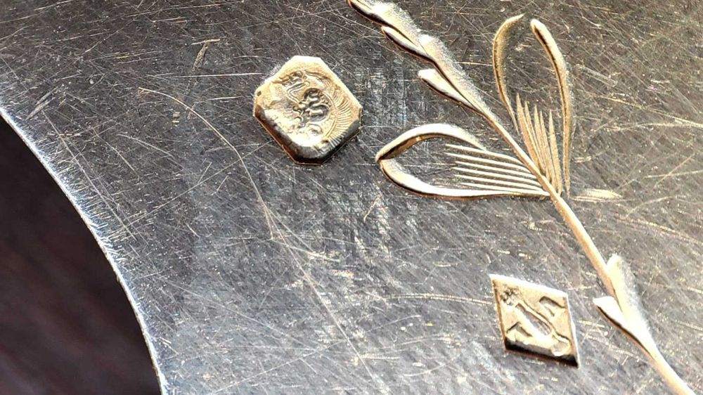 set de tacâmuri pentru pește sau tort lucrat în argint masiv